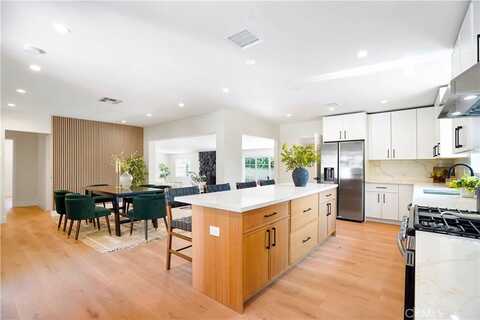 18324 Sylvan Street, Tarzana, CA 91335