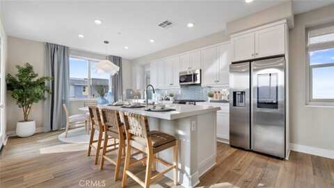 612 Aviary Avenue, Rancho Mission Viejo, CA 92694