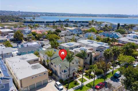 4069 Lamont Street, San Diego, CA 92109