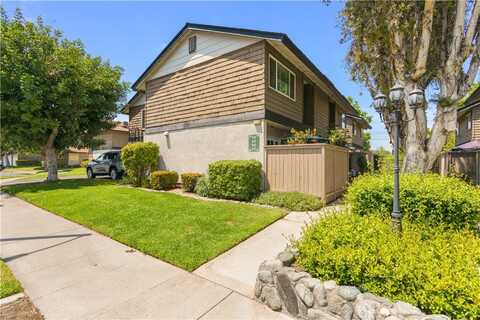 541 W Dunton Avenue, Orange, CA 92865