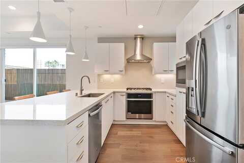 4831 Craner Avenue 1/2, North Hollywood, CA 91601