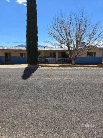 1075 S LindaVista Dr, Globe, AZ 85501