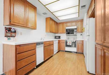 1079 Las Rosas Court, Chula Vista, CA 91910