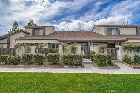 25713 Vista Fairways Drive, Valencia, CA 91355