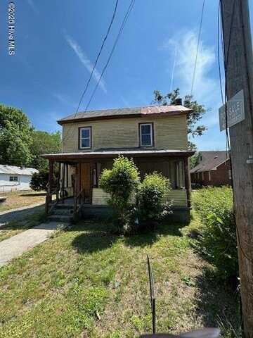 131 W Peterson Street, Edenton, NC 27932