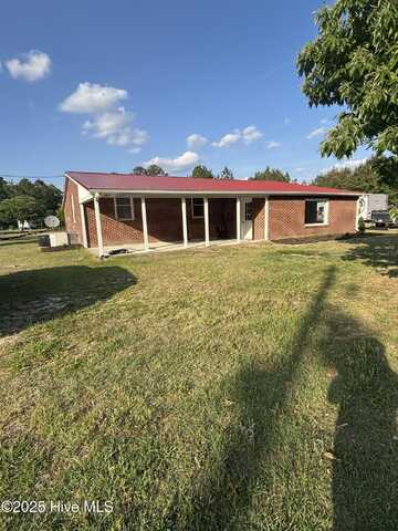 175 Molly Avenue, Vanceboro, NC 28586