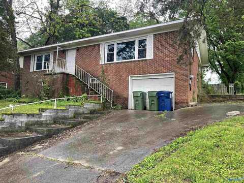 3932 W Crestview Drive NW, Huntsville, AL 35816