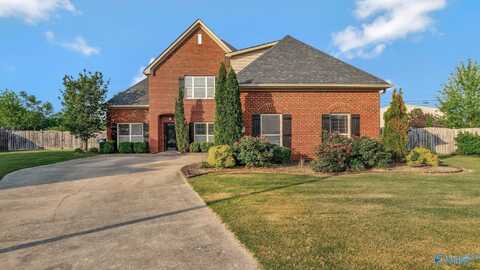 4905 Ashley Circle SE, Owens Cross Roads, AL 35763