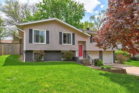 15217 Harney Circle, Omaha, NE 68154