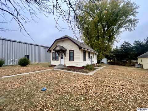 203 S Logan Avenue, Oakland, NE 68045