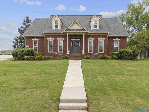 107 Thomas Woods Court, Huntsville, AL 35806