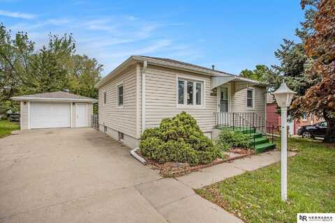 4230 N 11th Street, Lincoln, NE 68521