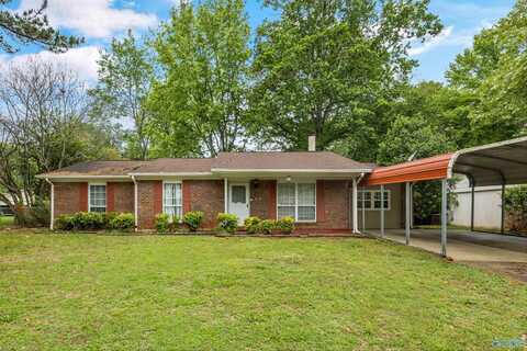 3612 White Oak Way SW, Huntsville, AL 35805