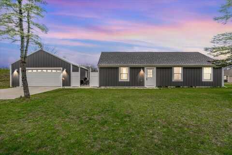 23174 County Road 354, Lawton, MI 49065