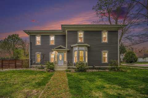 25 S Maple Street, Hartford, MI 49057