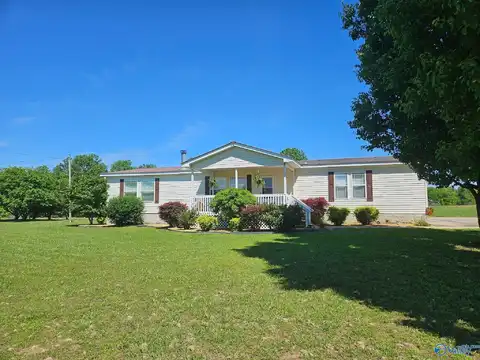9856 Blue Pond Blvd, Sylvania, AL 35988