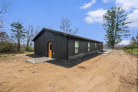 1551 N Wisner Avenue, White Cloud, MI 49349