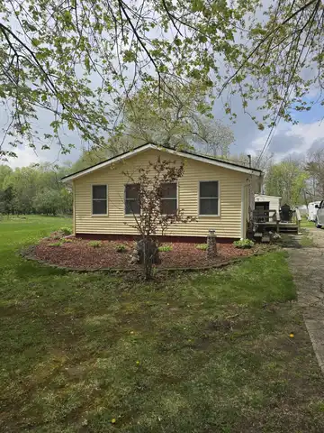 69834 Sunnyfield Road, Sturgis, MI 49091
