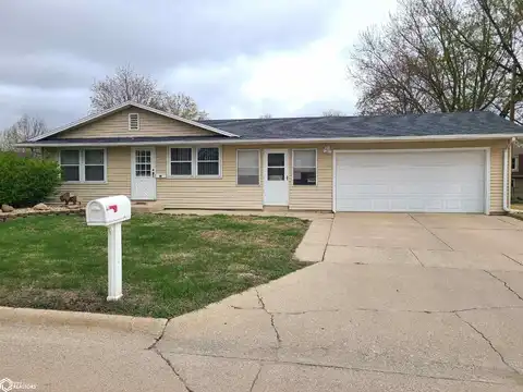 434 21st Street SW, Mason City, IA 50401