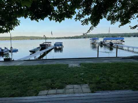 9960 Winston Road, Pinckney, MI 48169