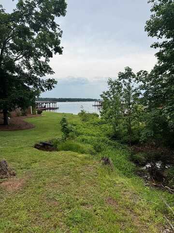 106 Horizon Court, Greenwood, SC 29649