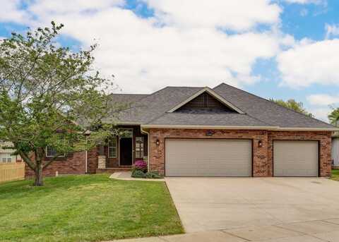 5596 S Pinehurst Avenue, Springfield, MO 65810
