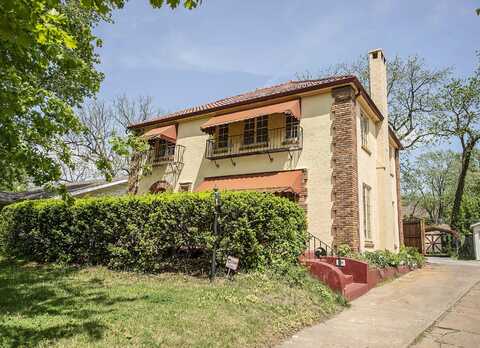 924 S Pickwick Avenue, Springfield, MO 65804