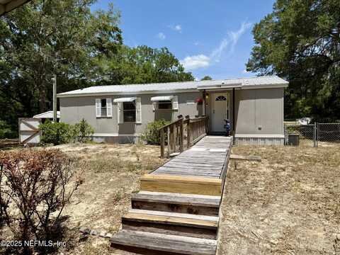 118 LUTHER Drive, Interlachen, FL 32148
