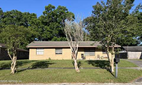 4912 LOFTY PINES Circle, Jacksonville, FL 32210