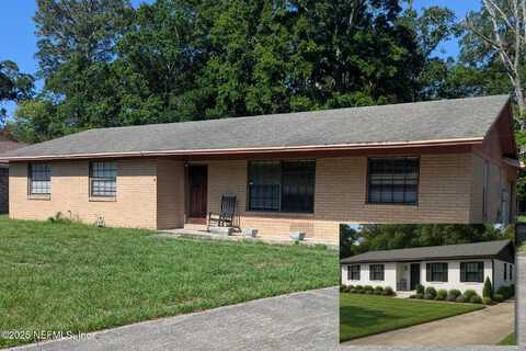 4912 LOFTY PINES Circle, Jacksonville, FL 32210