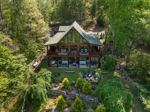 103 Twin Lakes Road, Blue Ridge, GA 30513