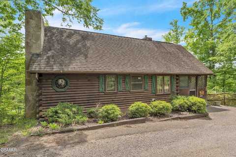 273 Cherokee Path Way, Sevierville, TN 37876