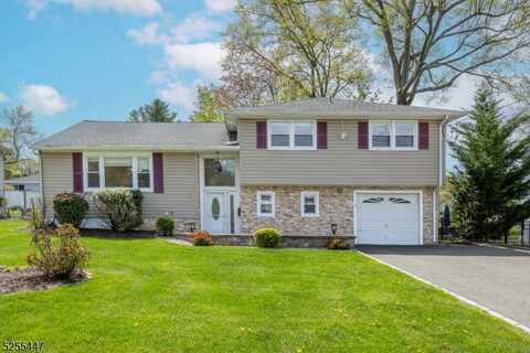 52 Sykes Ave, Livingston, NJ 07039