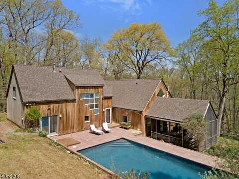 65 Cherryville Hollow Rd, Raritan, NJ 08822