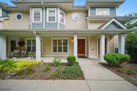 105 Old Farm Dr, Allamuchy, NJ 07838