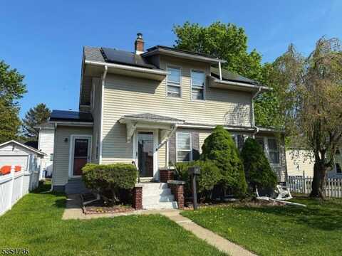 20 Conger St, Dover, NJ 07801