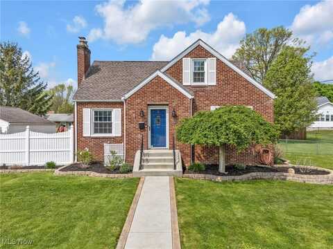 129 Wise Avenue SE, North Canton, OH 44720