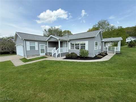 222 Polaris Drive, Dover, OH 44622