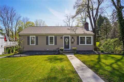 27 Botsford Street, Poland, OH 44514