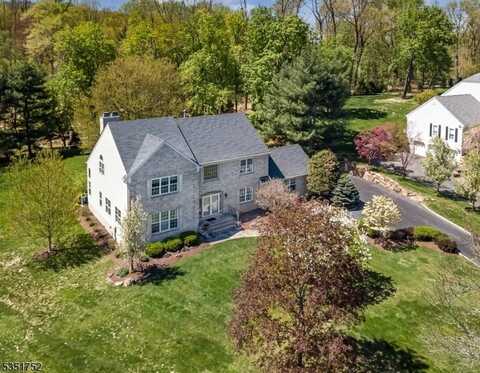 32 Heather Ln, Randolph, NJ 07869