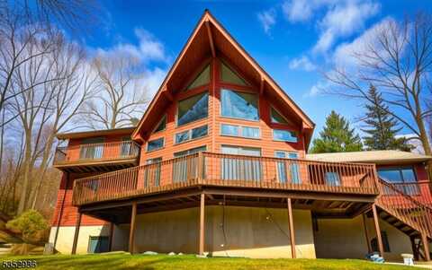 45 Flanders Rd, West Milford, NJ 07421