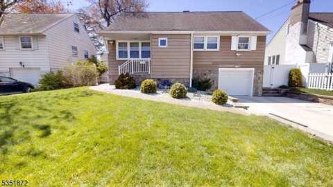 45 Maryknoll Rd, Woodbridge, NJ 08840