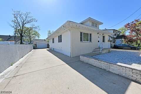 18 Radcliffe Ave, Woodland Park, NJ 07424