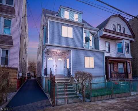 18 Ellis Ave, Irvington, NJ 07111