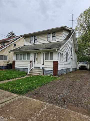 916 Mercer Avenue, Akron, OH 44320