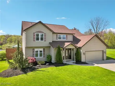 4969 Emerald Lane, Brunswick, OH 44212