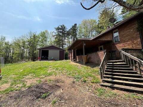 4618 Belden Drive SE, Uhrichsville, OH 44683