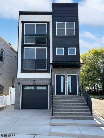 62 Hillside Ave, Newark, NJ 07108