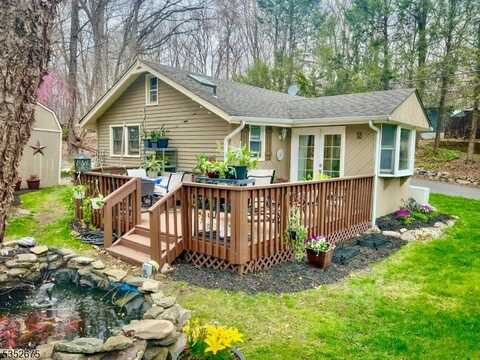 2 Midway Ter, West Milford, NJ 07480