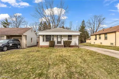187 W Glendale Street, Bedford, OH 44146